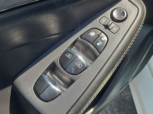 Used 2023 Nissan Maxima Platinum w/ Sport Mat Group FWD image 20