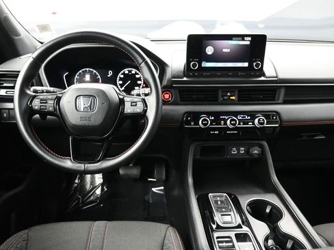 Certified 2023 Honda Pilot Sport image 19