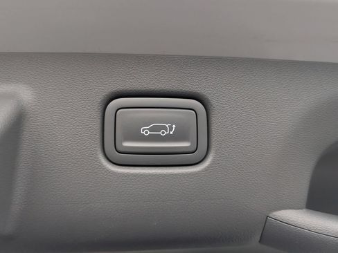 Certified 2025 Hyundai Kona Limited FWD image 12