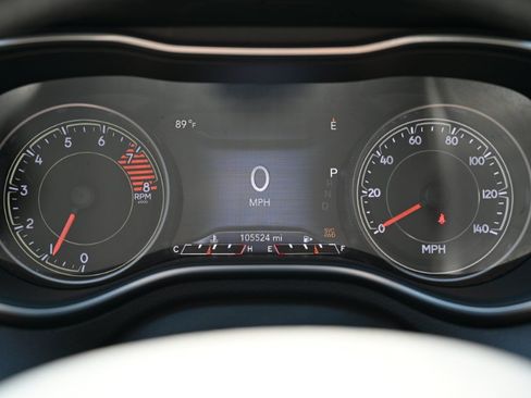 Used 2020 Jeep Cherokee Trailhawk AWD/4WD image 16