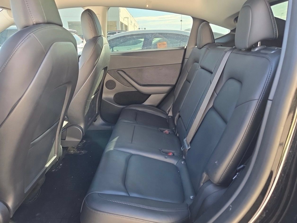 Used 2022 Tesla Model Y Long Range AWD/4WD image 12
