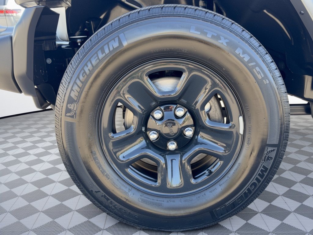 Used 2023 Jeep Wrangler Unlimited Sport AWD/4WD image 13
