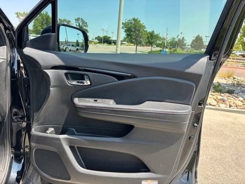 Used 2019 Honda Ridgeline Black Edition image 32