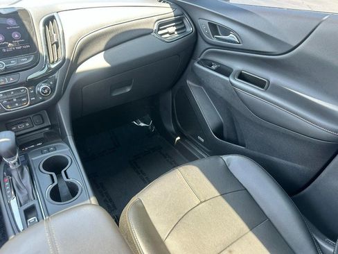 Used 2023 Chevrolet Equinox Premier AWD/4WD image 17