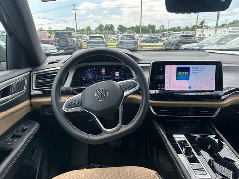 New 2026 Volkswagen Atlas Cross Sport SE AWD/4WD image 16