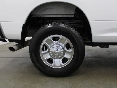 Used 2022 RAM 2500 Big Horn AWD/4WD image 5