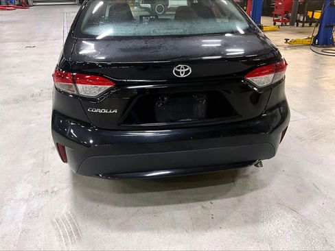Certified 2022 Toyota Corolla LE image 7
