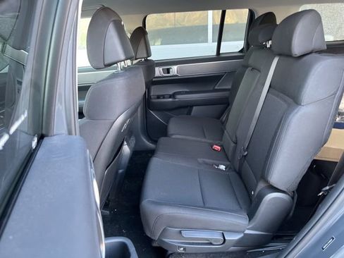 Used 2025 Hyundai Santa Fe SE image 15