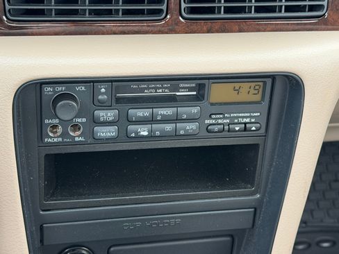 Used 1995 Nissan Altima SE image 17