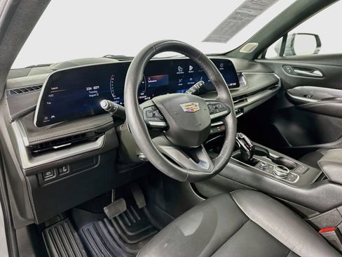 Used 2024 Cadillac XT4 Premium Luxury w/ Technology Package AWD/4WD image 10