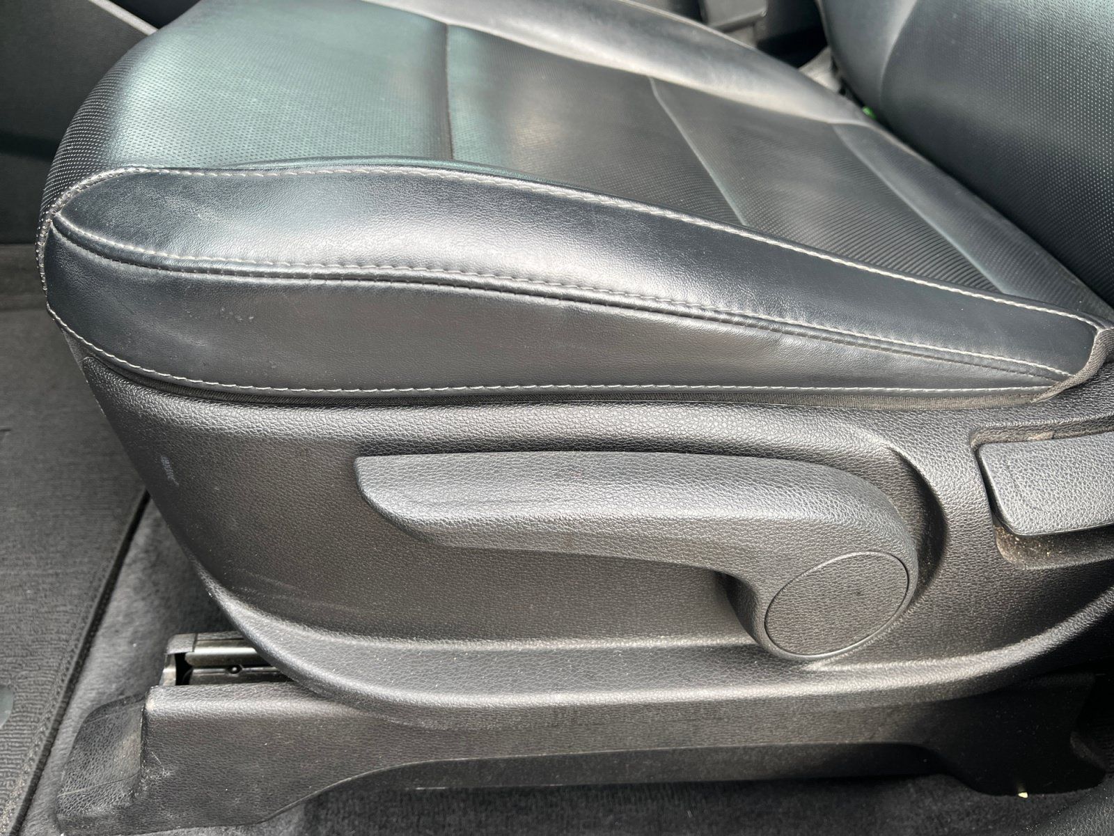 Used 2020 Kia Telluride LX FWD image 20