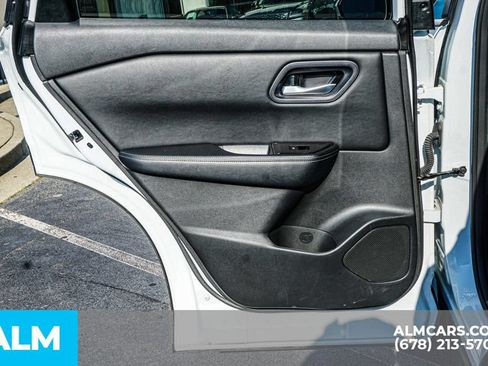 Used 2024 Nissan Rogue SV FWD image 48