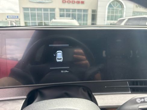 Used 2023 Kia Sportage X-Line w/ X-Line Premium Package AWD/4WD image 6