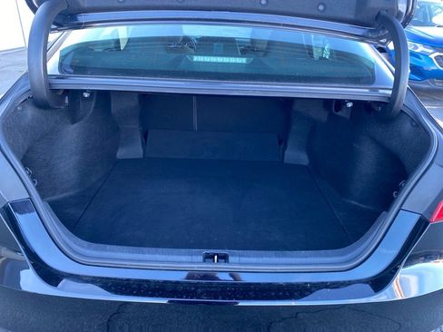 Used 2019 Toyota Camry LE image 22