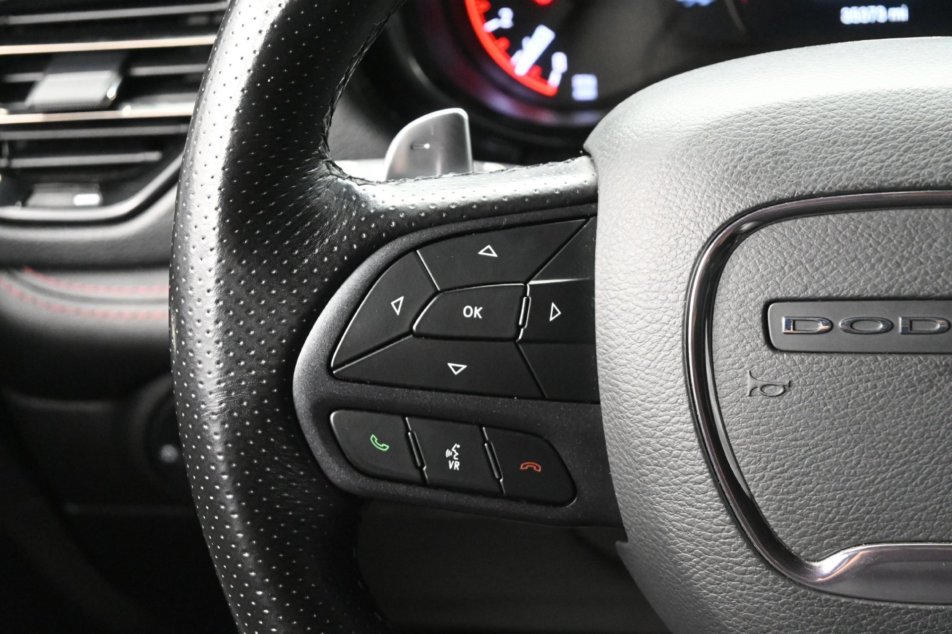 Used 2022 Dodge Durango R/T w/ Blacktop Package AWD/4WD image 39