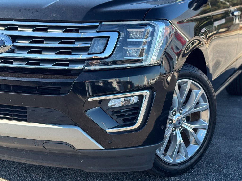 Used 2019 Ford Expedition Limited w/ Equipment Group 302A RWD image 5
