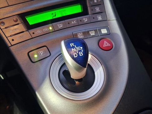 Used 2015 Toyota Prius Three image 14