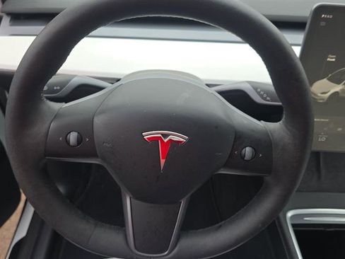Used 2021 Tesla Model Y Long Range AWD/4WD image 7