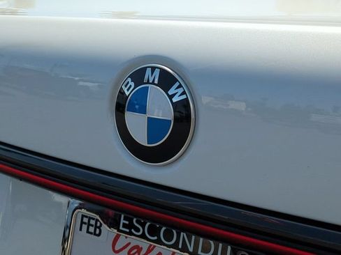 Used 2022 BMW 740i w/ M Sport Package RWD image 31