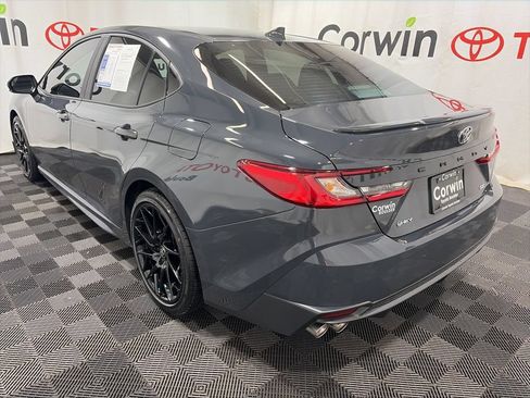 Used 2026 Toyota Camry SE FWD image 5