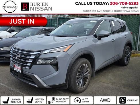 Used 2025 Nissan Rogue SL w/ Tech Package image 1