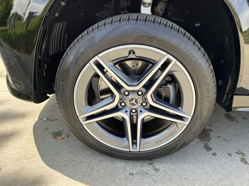 Certified 2025 Mercedes-Benz GLS 450 4MATIC image 13