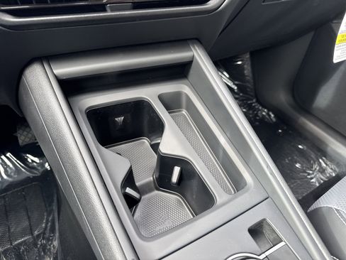 New 2026 Volkswagen Tiguan SE FWD image 21