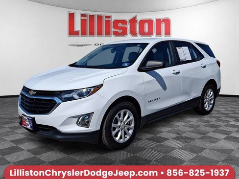 Used 2020 Chevrolet Equinox LS FWD image 1