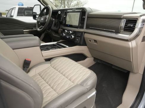 Used 2026 Ford F450 Platinum w/ Platinum Plus Package image 18
