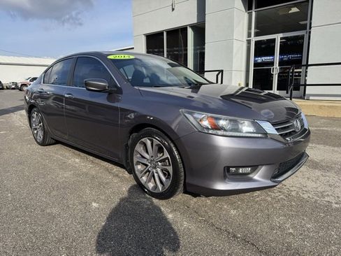 Used 2014 Honda Accord Sport image 2