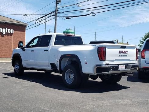 New 2026 GMC Sierra 3500 Pro w/ 1SA Pro Safety Plus Package AWD/4WD image 4