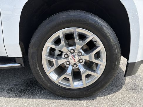 Used 2016 GMC Yukon XL SLT w/ Open Road Package image 15