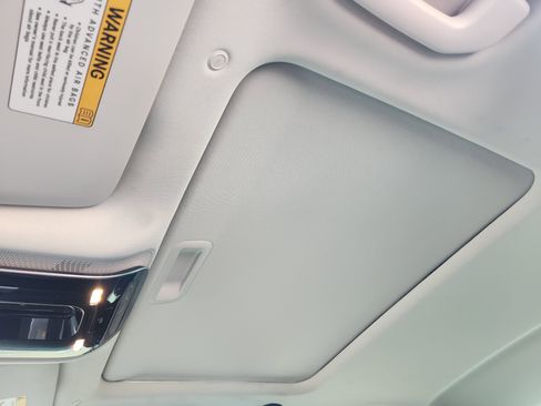 Used 2022 Mercedes-Benz C 300 Sedan image 24