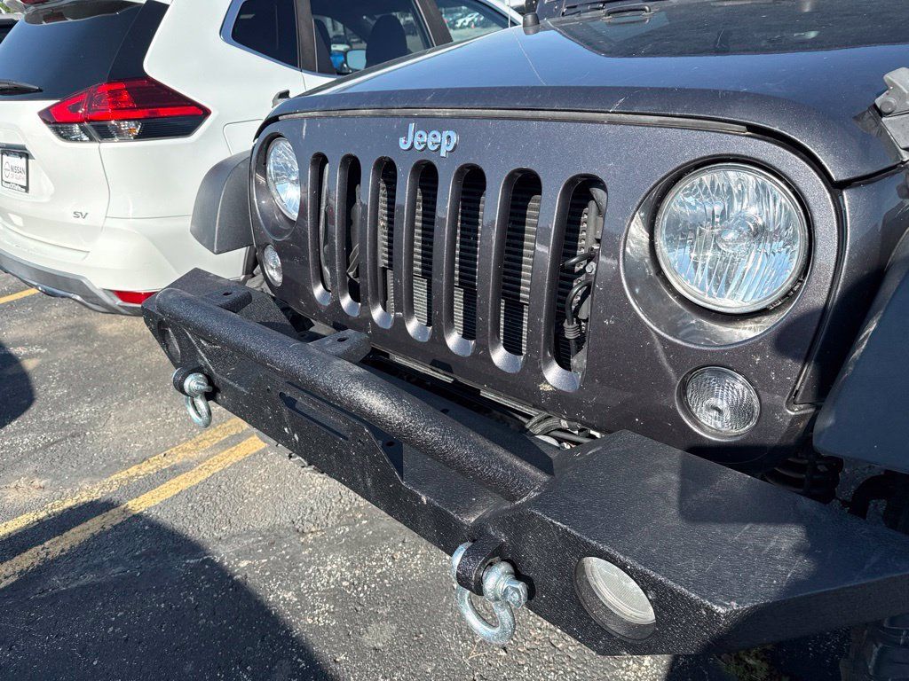 Used 2018 Jeep Wrangler Unlimited Sport S AWD/4WD image 17