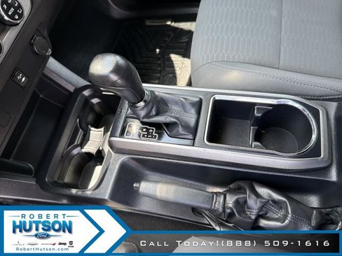 Used 2017 Toyota Tacoma SR5 w/ Tow Package RWD image 25