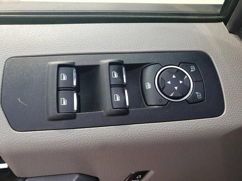 Used 2019 Ford F150 XLT w/ Equipment Group 302A Luxury AWD/4WD image 22