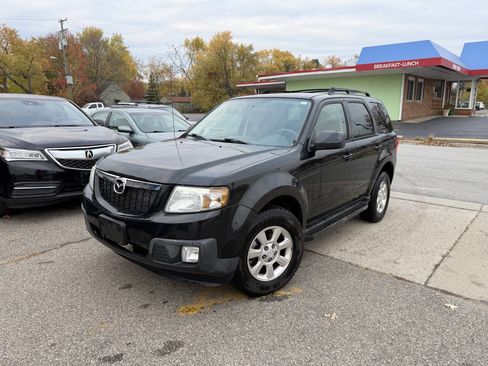 Used 2011 MAZDA Tribute i image 2
