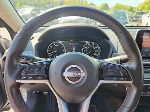 Used 2023 Nissan Altima 2.5 SR FWD image 19