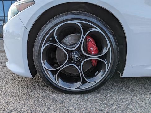 Used 2022 Alfa Romeo Giulia Veloce image 43