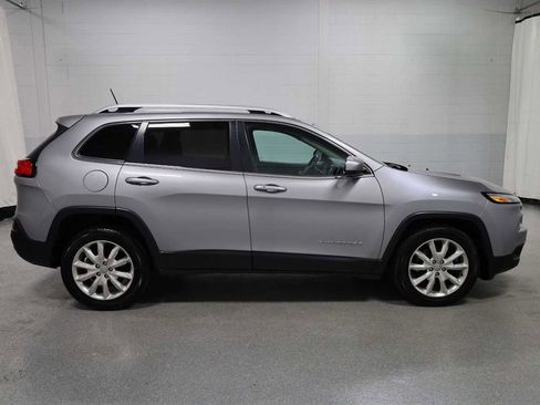 Used 2016 Jeep Cherokee Limited image 10