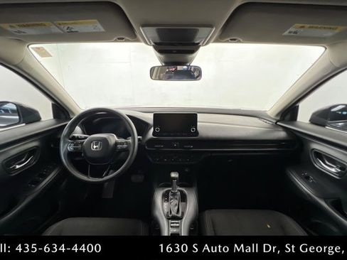 Used 2023 Honda HR-V LX image 9