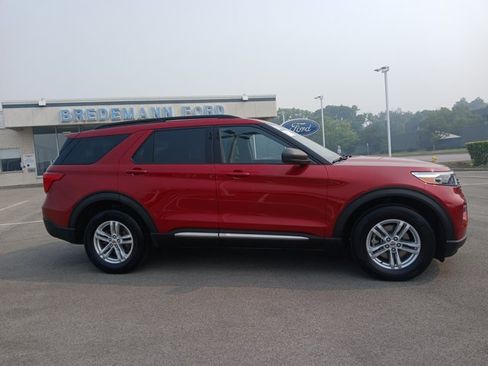 Certified 2020 Ford Explorer XLT w/ Comfort Package AWD/4WD image 3