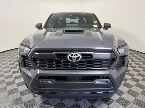 Used 2024 Toyota Tacoma TRD Sport image 15