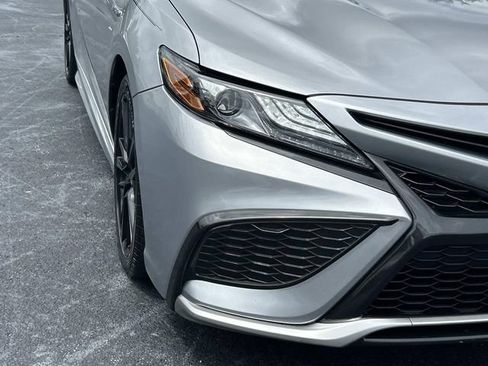 Used 2021 Toyota Camry XSE FWD image 10