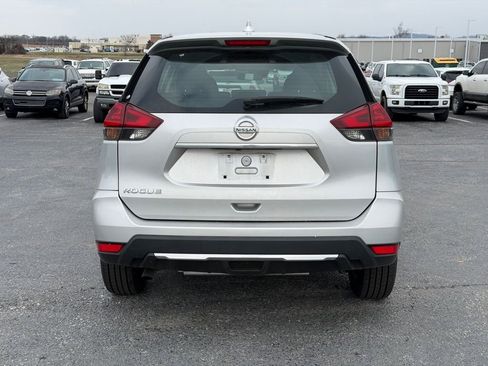 Used 2020 Nissan Rogue S image 6