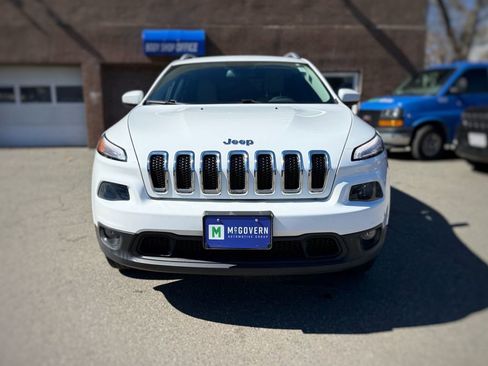 Used 2016 Jeep Cherokee Latitude w/ Comfort & Sound Group image 2