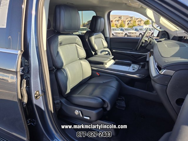 New 2027 Lincoln Navigator Premiere AWD/4WD image 14