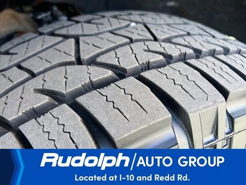 Used 2022 Chevrolet Silverado 1500 LT image 36