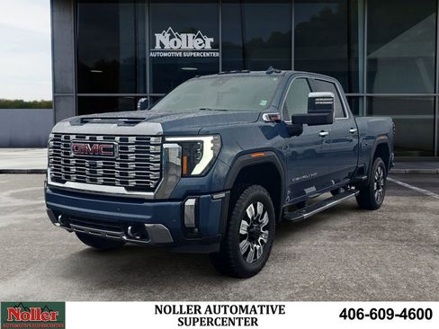 Used 2025 GMC Sierra 3500 Denali w/ Denali Reserve Package AWD/4WD image 1