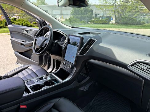 Used 2022 Ford Edge SEL w/ Convenience Package AWD/4WD image 21